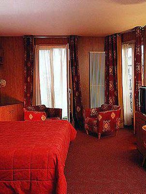 Hotel Western Ronceray Opera