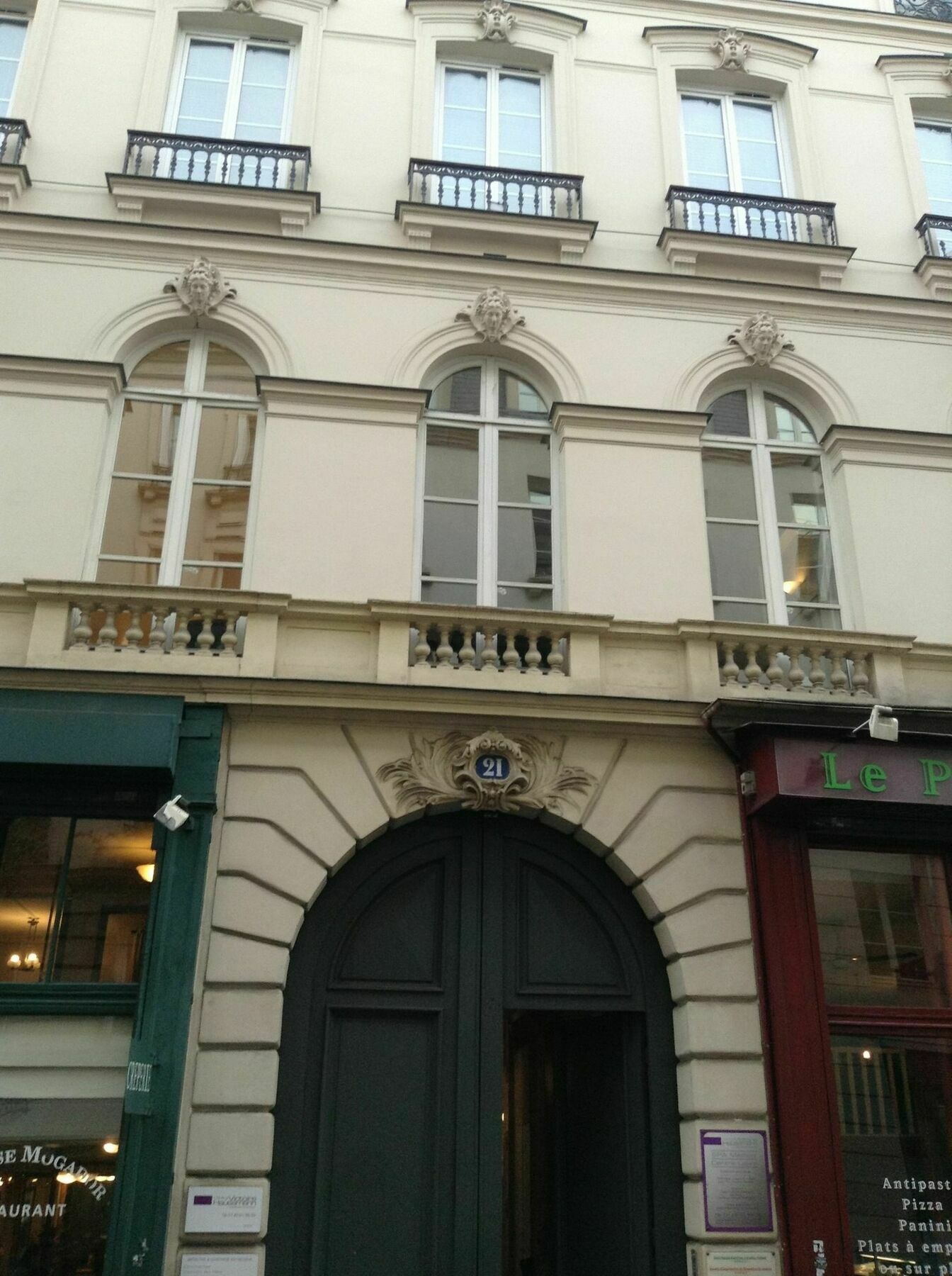 1er Etage Opéra Hotel 3*