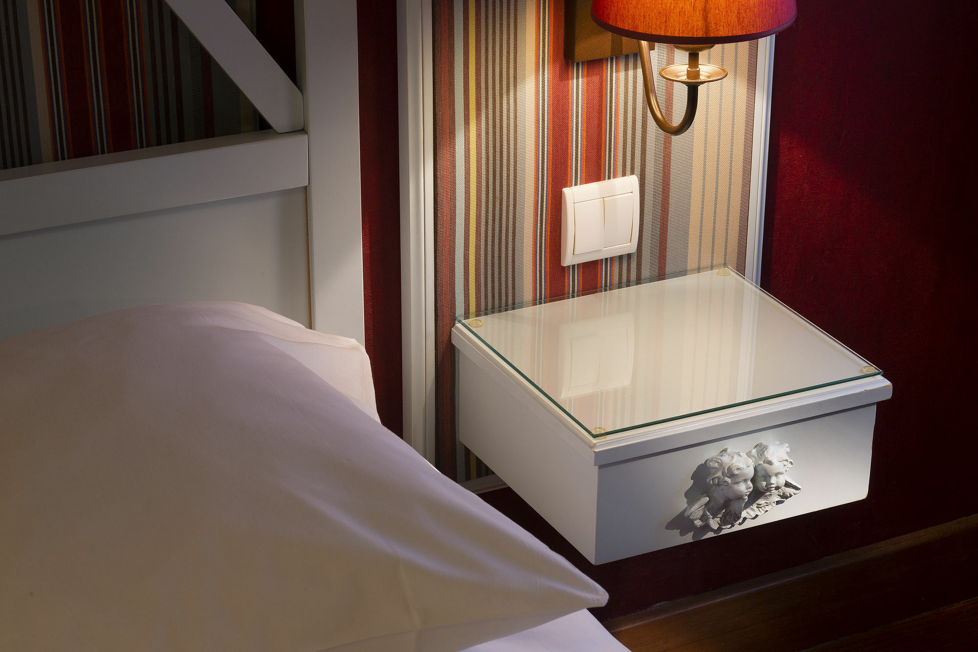 Louvre Bons Enfants Hotel 3*
