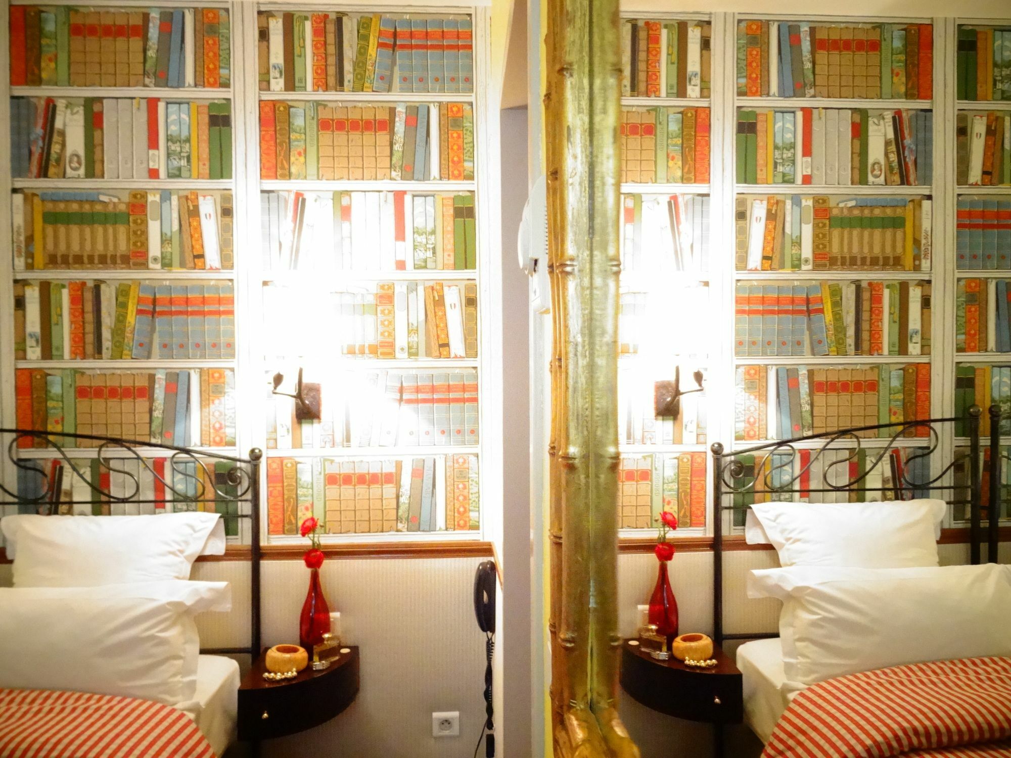Le Relais Saint Sulpice Hotel 4*