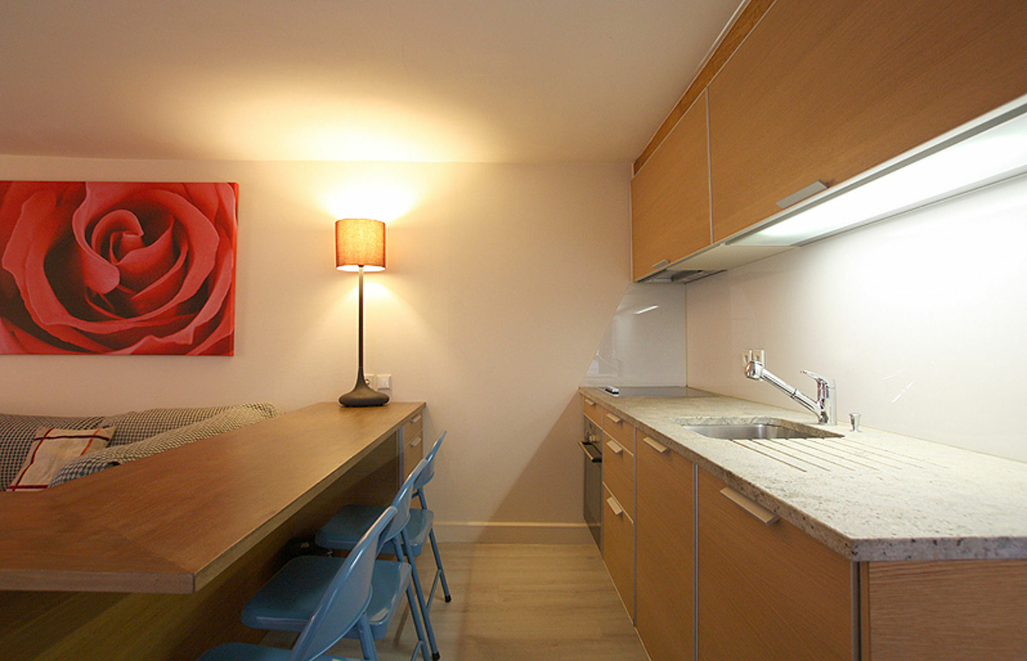 Centre - At