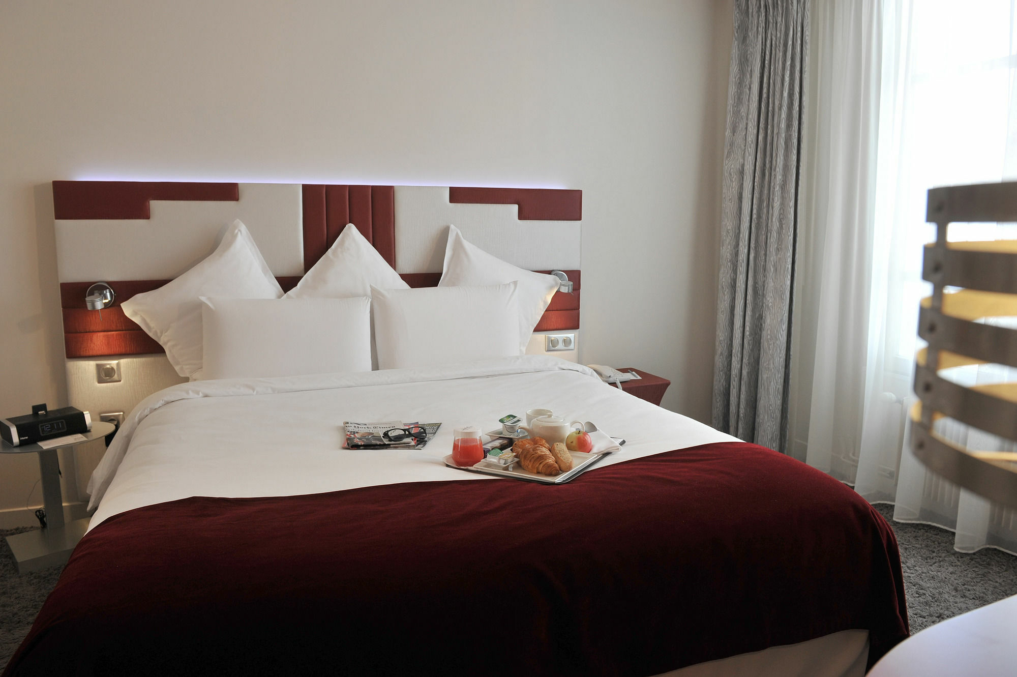 Hotel Mercure Opera Faubourg Montmartre 4*