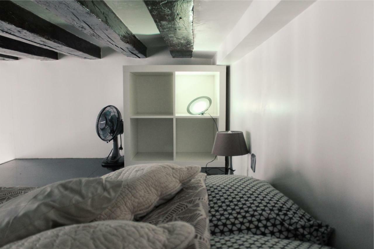 Apartment Montorgueil Charming Place Paris