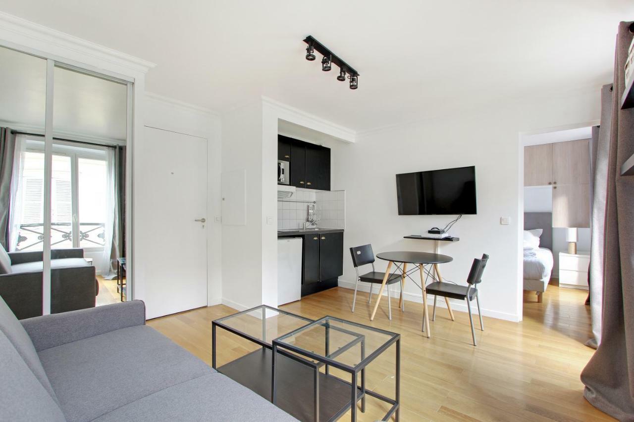 Apartment Pick A Flat's In Batignolles - Rue Biot *