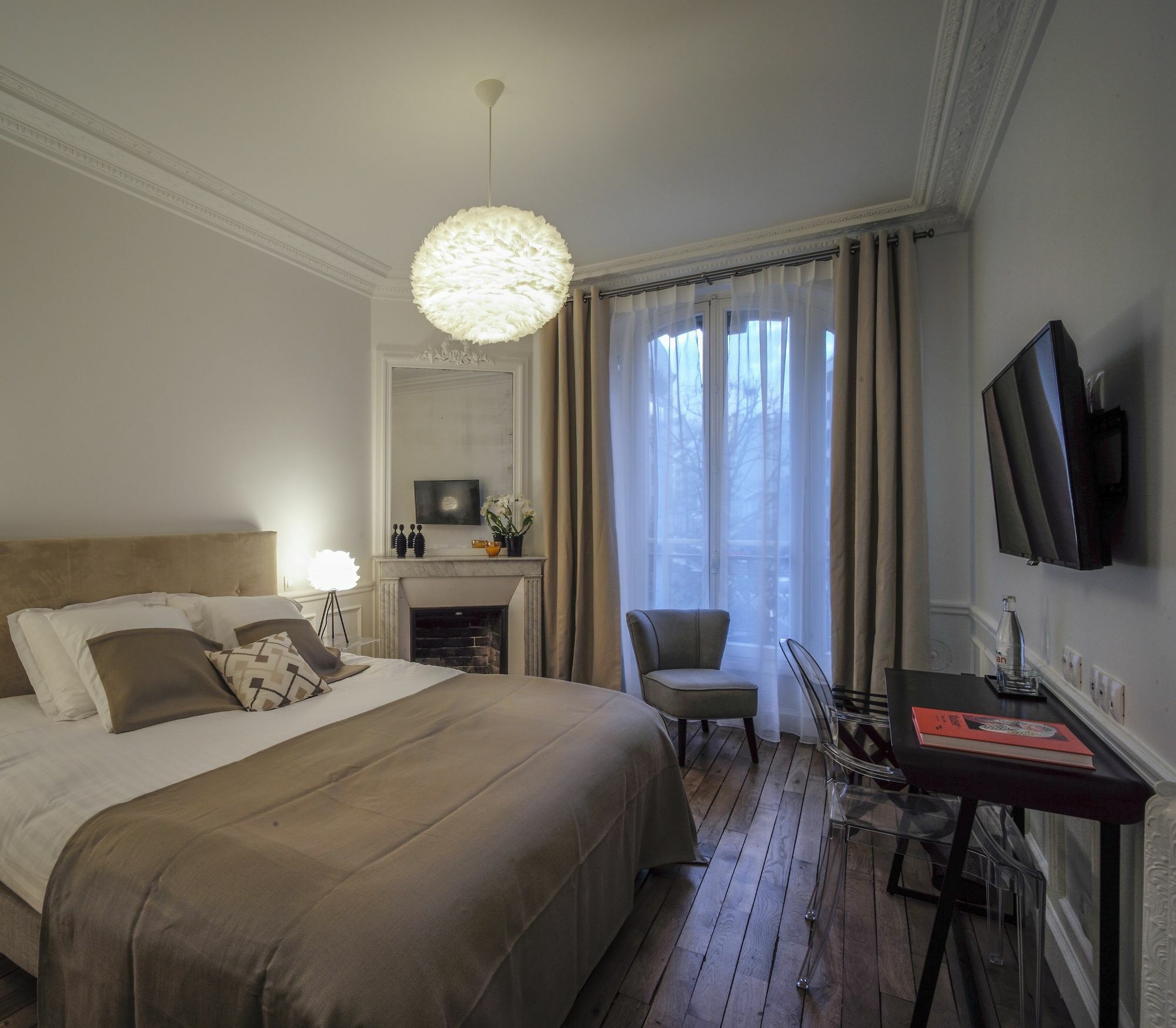 Couette-café Relais12bis By Eiffel Tower Paris
