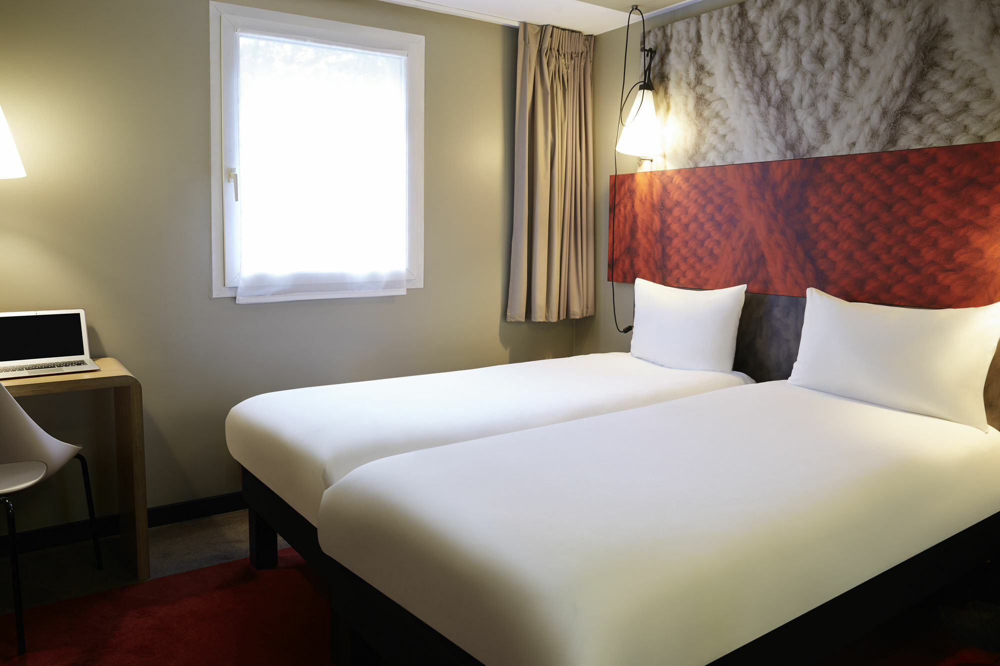 Ibis Canal Saint Martin Hotel Paris