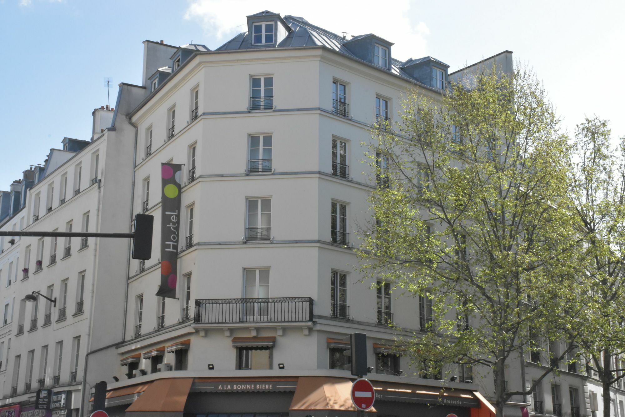Absolute Republique Hotel Paris