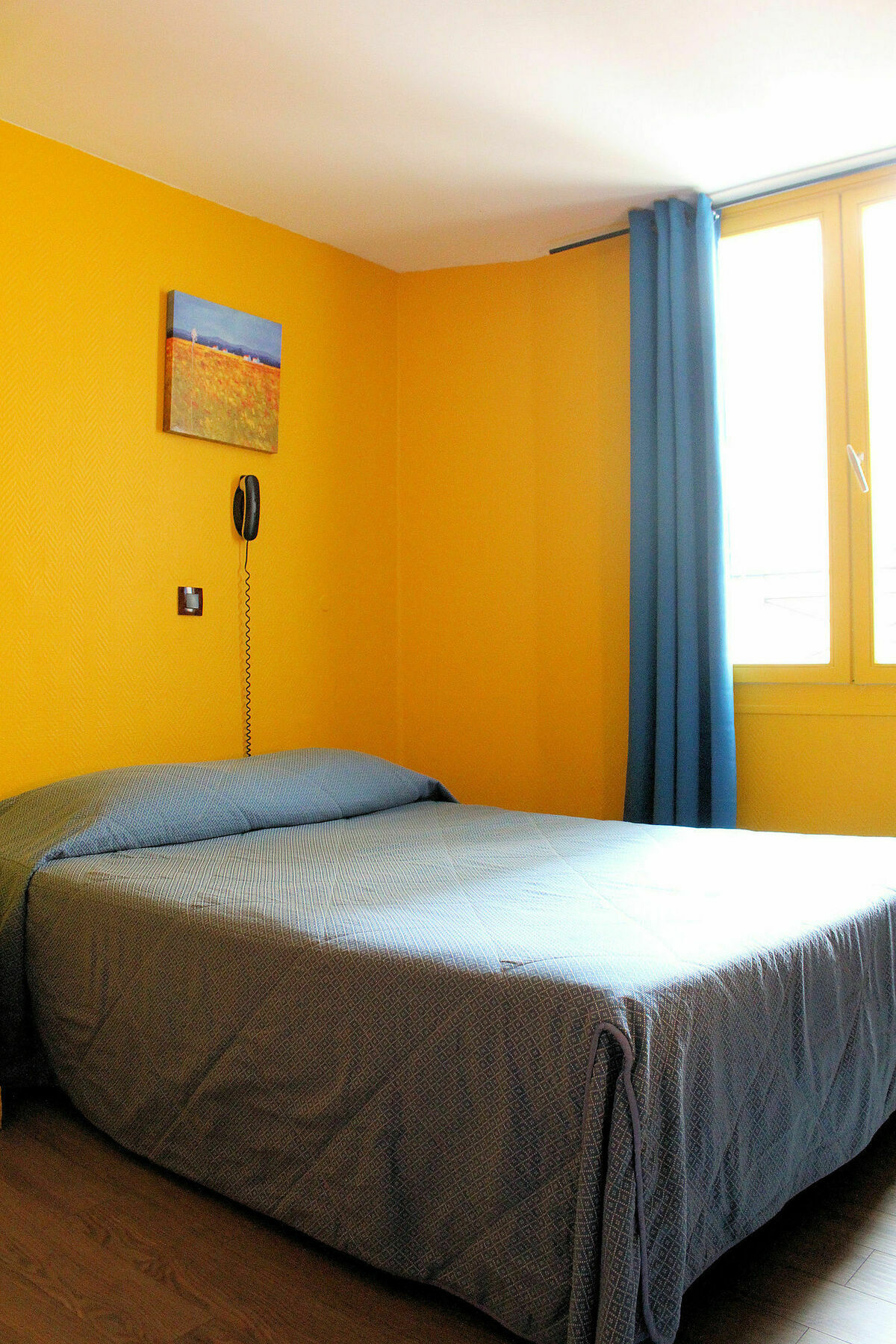 Absolute Republique Hotel 2*