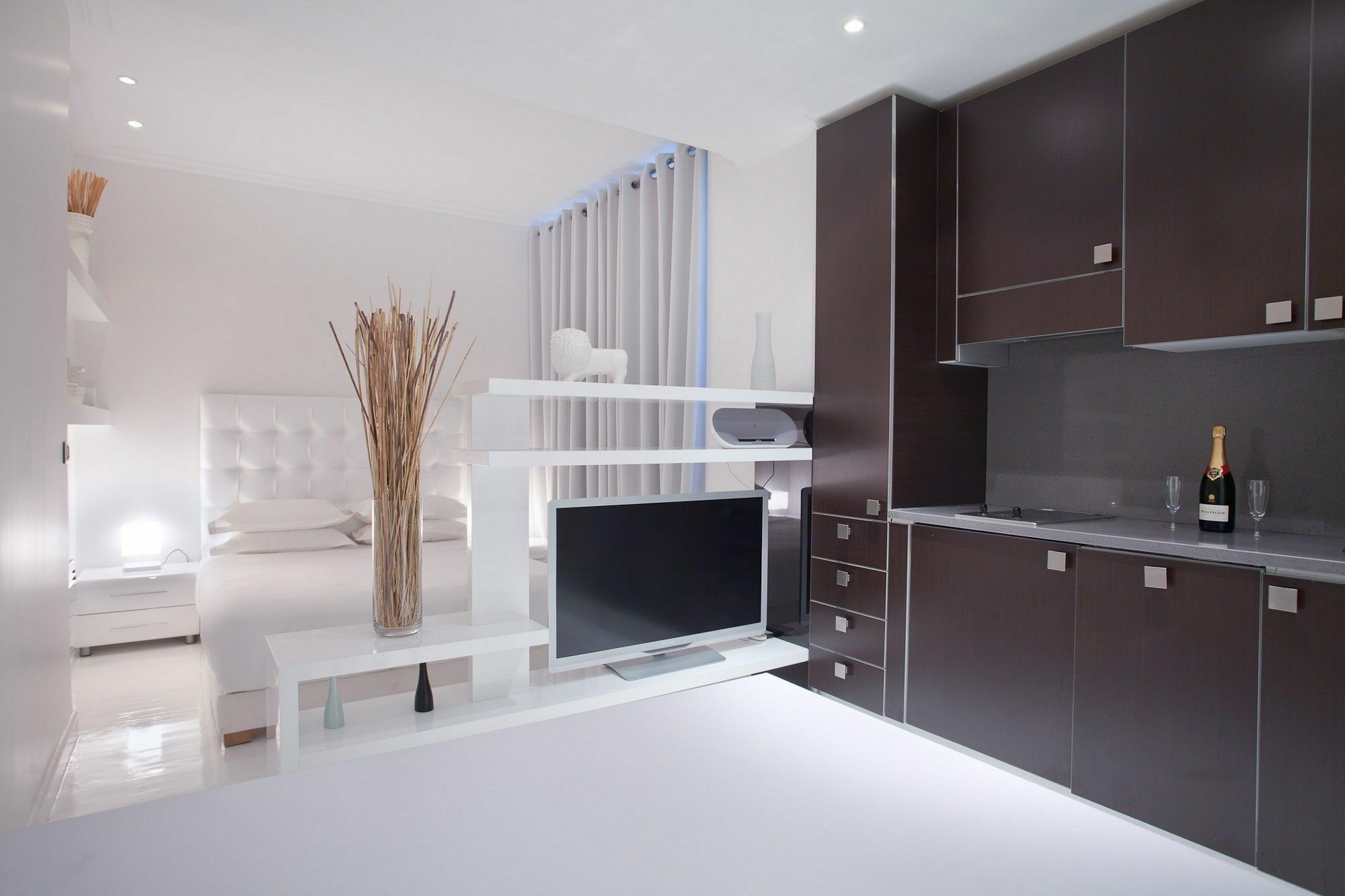 Aparthotel & Le Regent