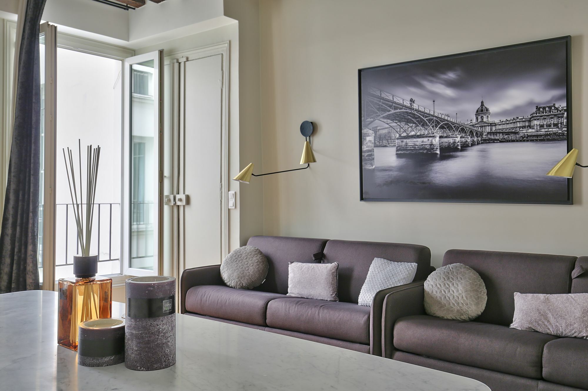 70 - Authentic Parisian Flat *