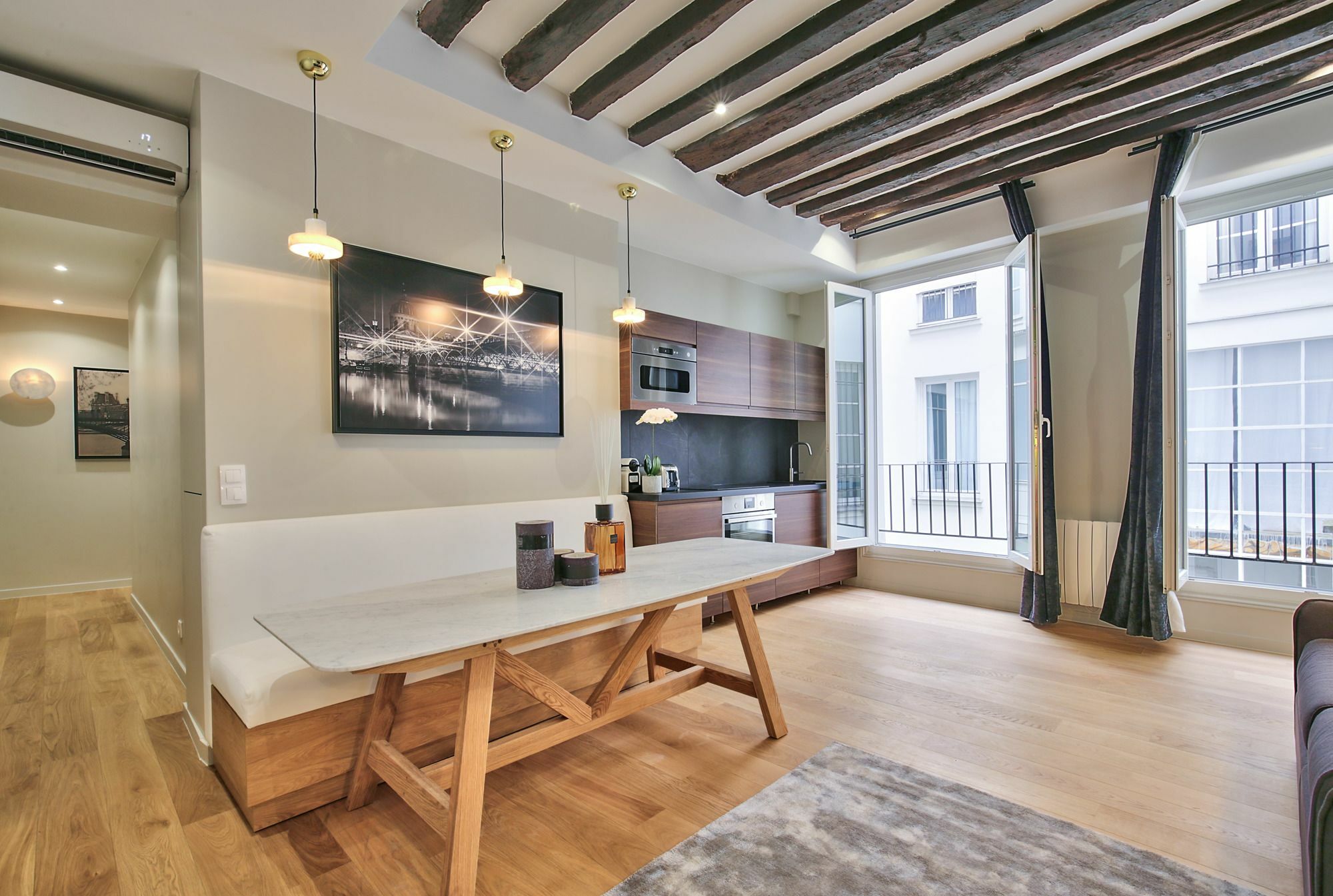 Appartement 70 - Authentic Parisian Flat