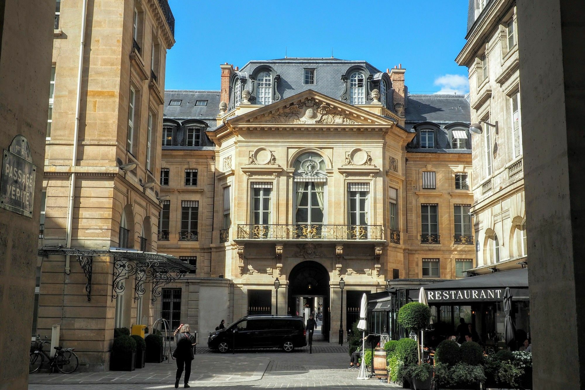Acomodação com café da manhã  Chambre d hôte : Louvre Elegant Apt Suite 3*