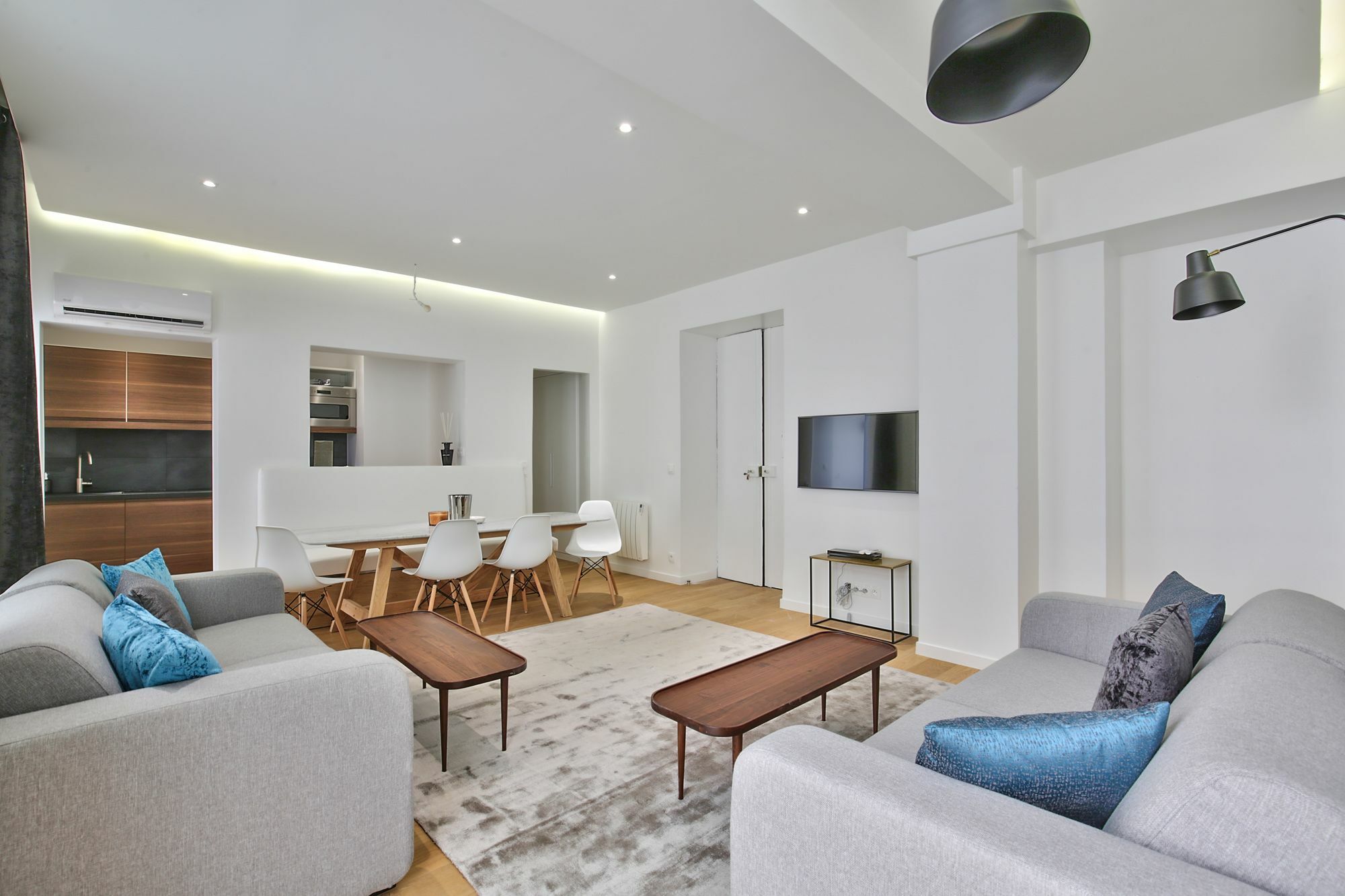Apartment 69 - Authentic Parisian