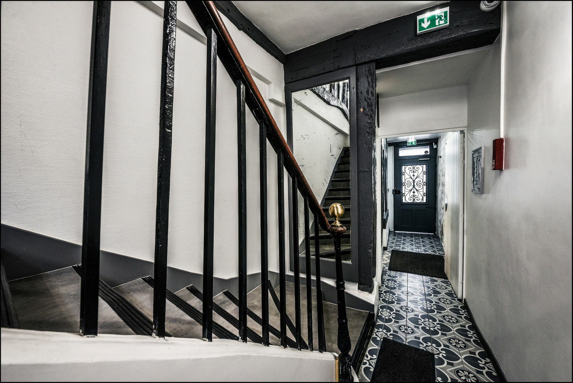 Montebello Paris