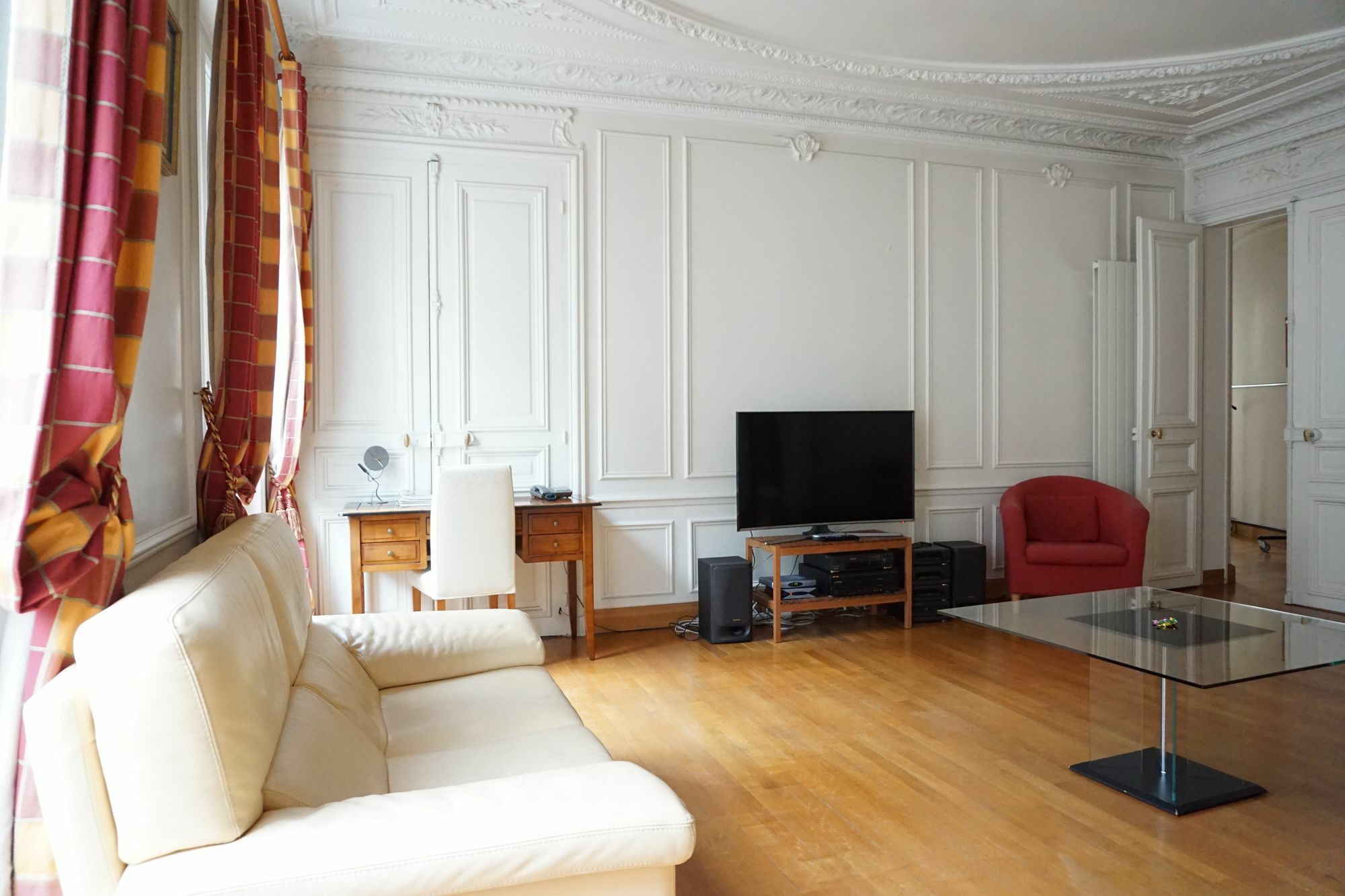 Place Des Etats Unis-5 Pieces-130 M² -paris 16 * Paris