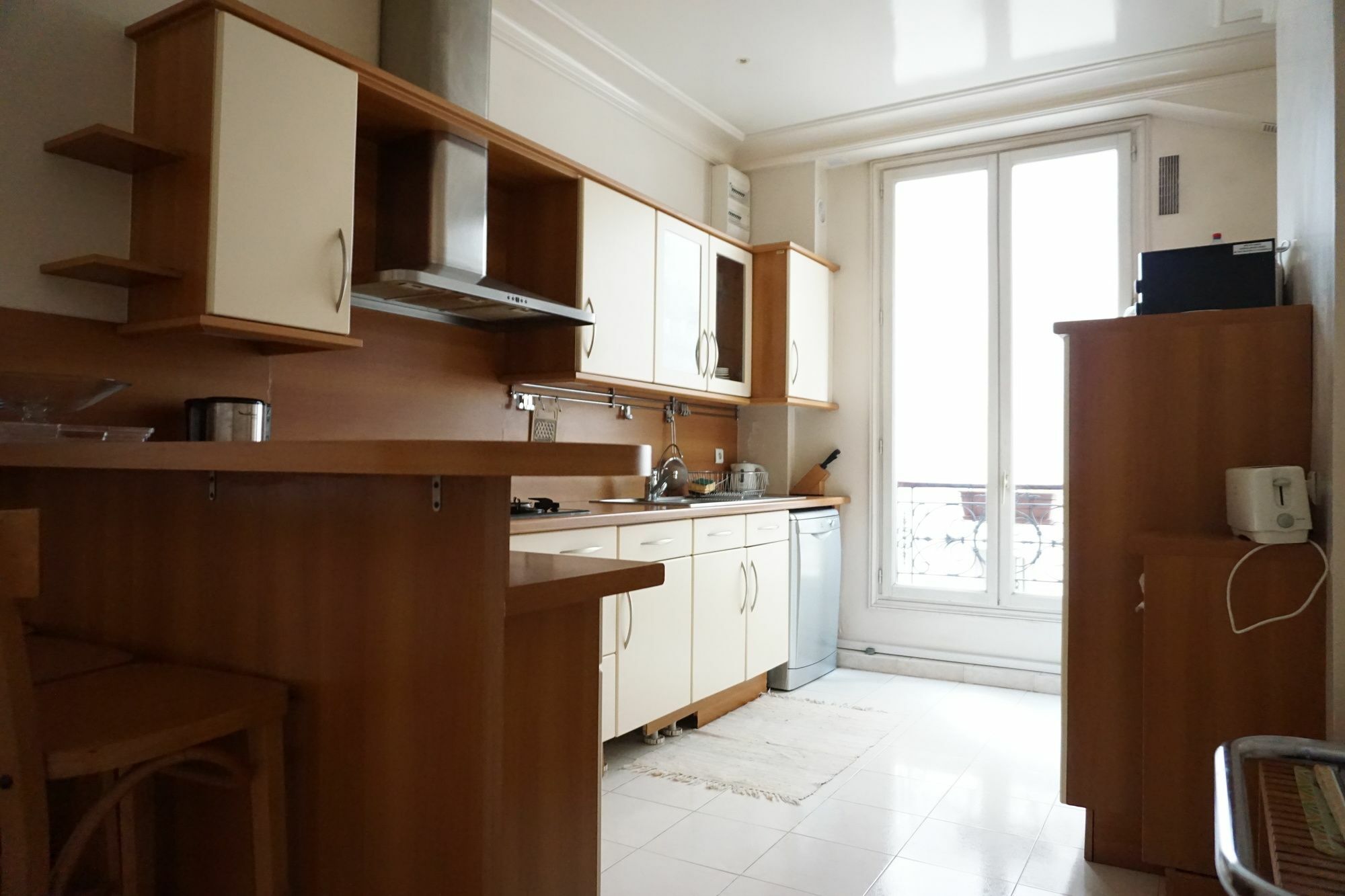 Place Des Etats Unis-5 Pieces-130 M² -paris 16 Apartment *