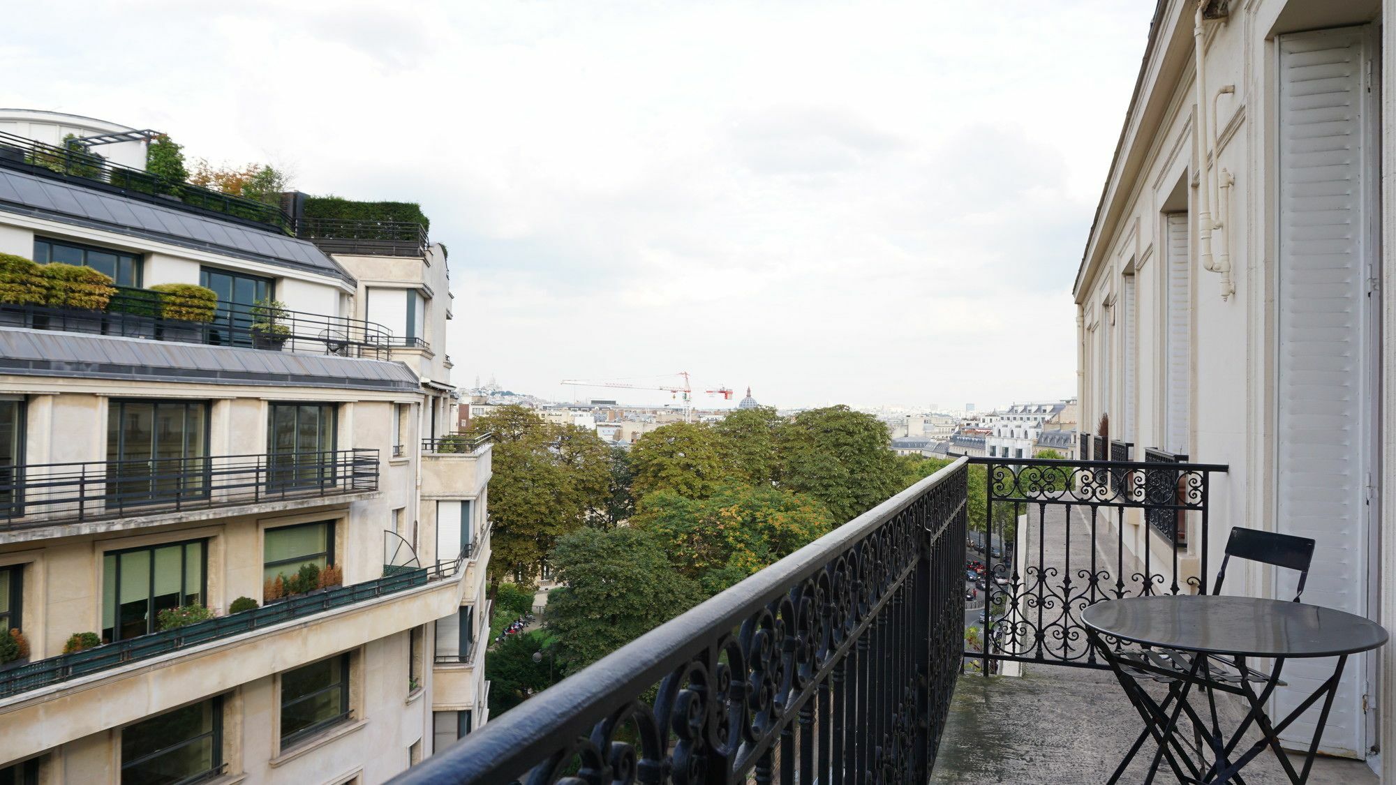 Etoile - 2 Pieces - 104 M² - 8 Paris