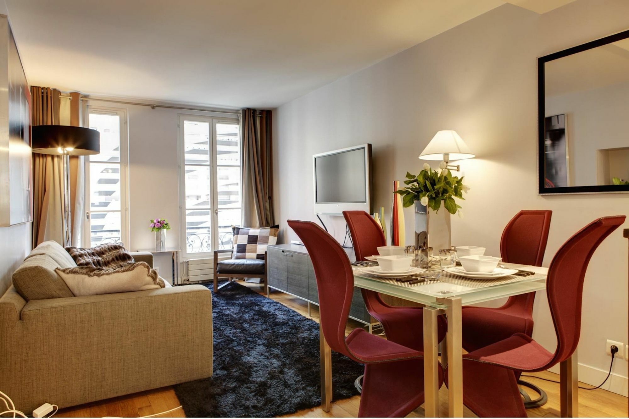 Apartamento Europea - Montaigne Paris