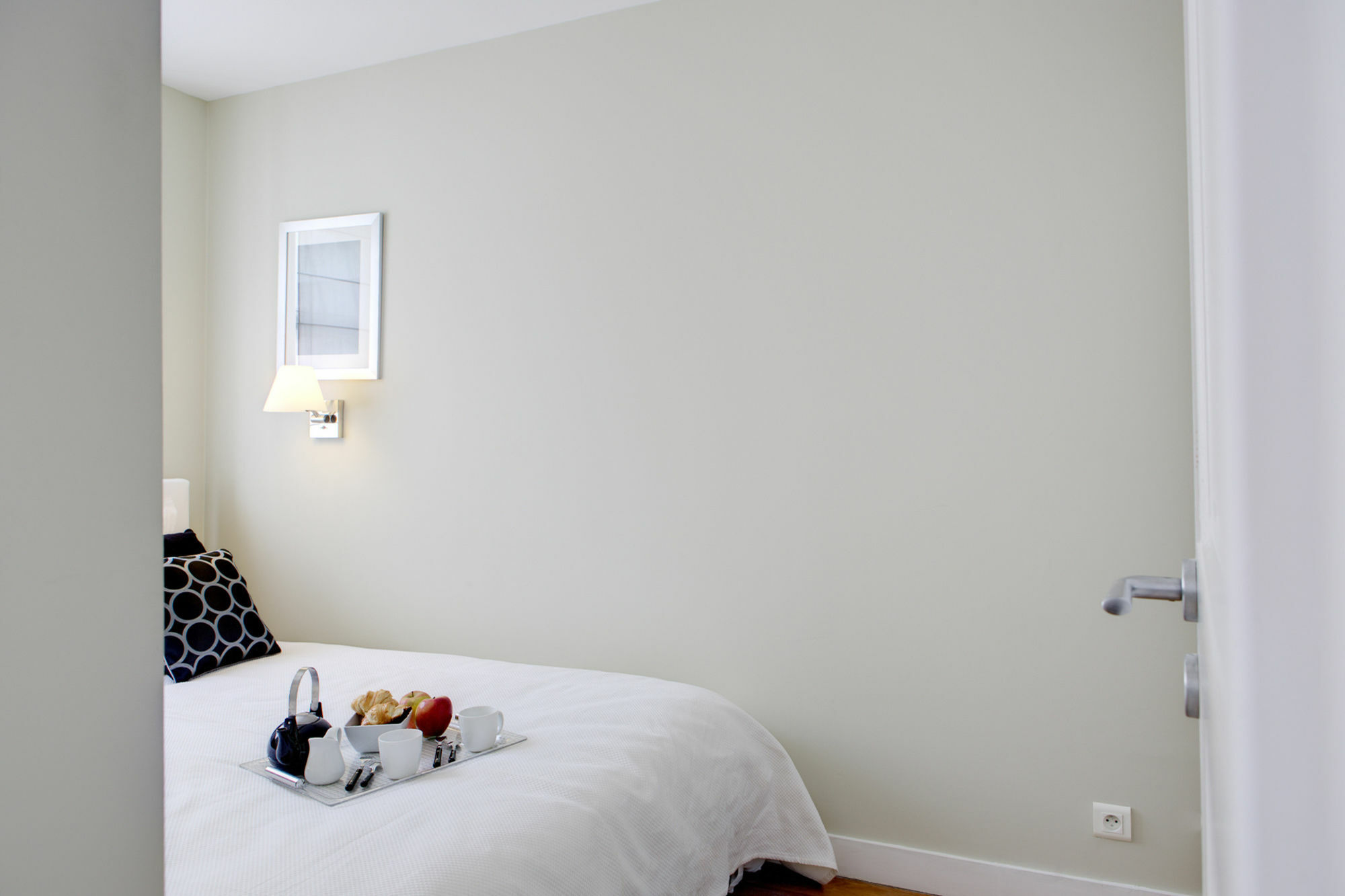 Europea - Montaigne Apartamento