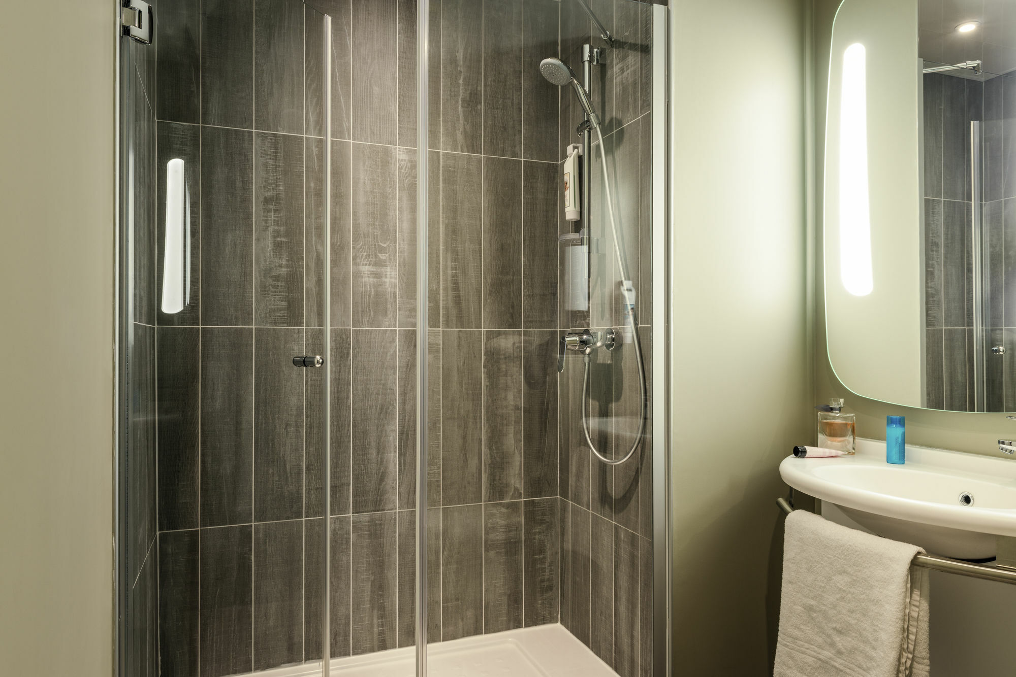 Ibis Avenue De La Republique Hotel 3*