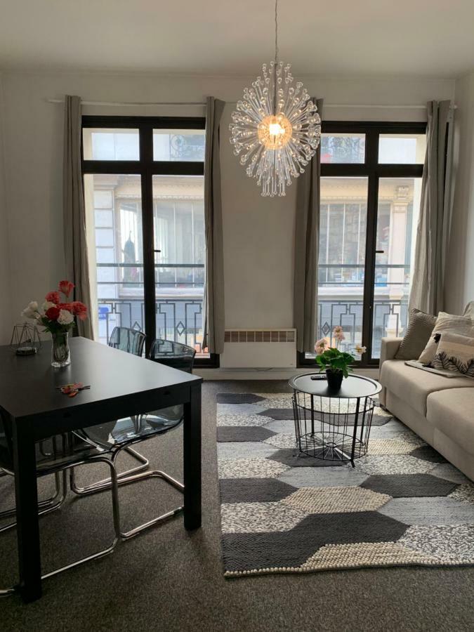 Sweet Apartment *