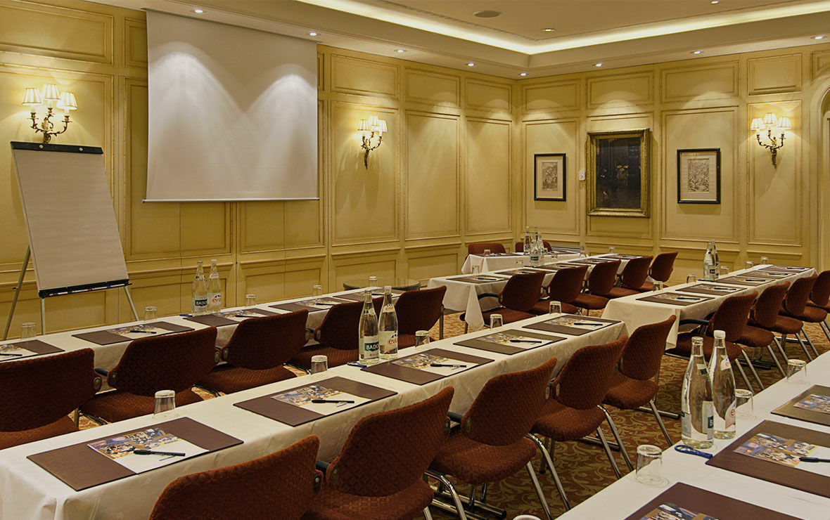 M Social Opera Hotel 4*
