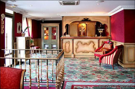 Eugénie 4* Paris