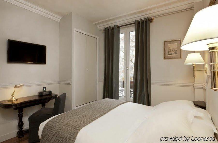 De La Porte Dorée Hotel 3*