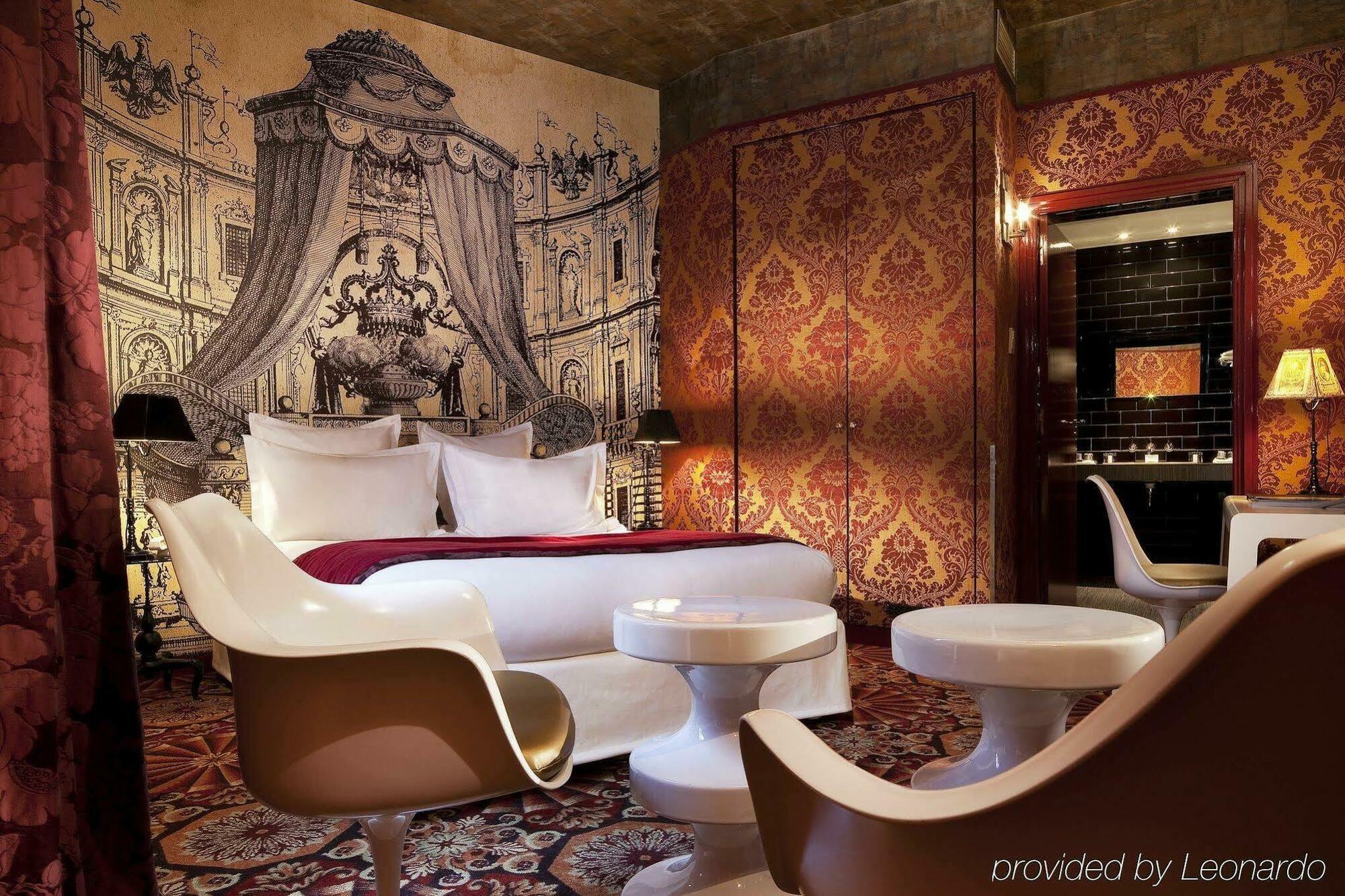 Hotel Du Petit Moulin, Haute Couture By Lacroix Paris