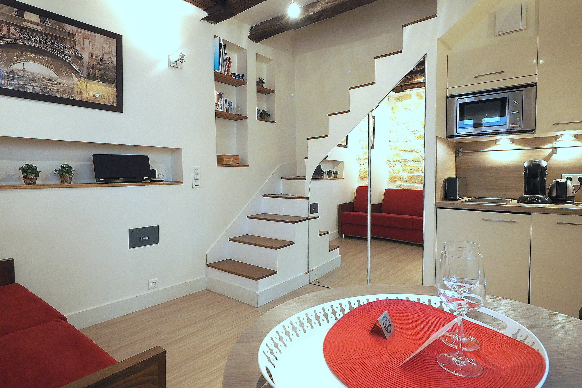 Apartment Louvre Parisian Chicsuites