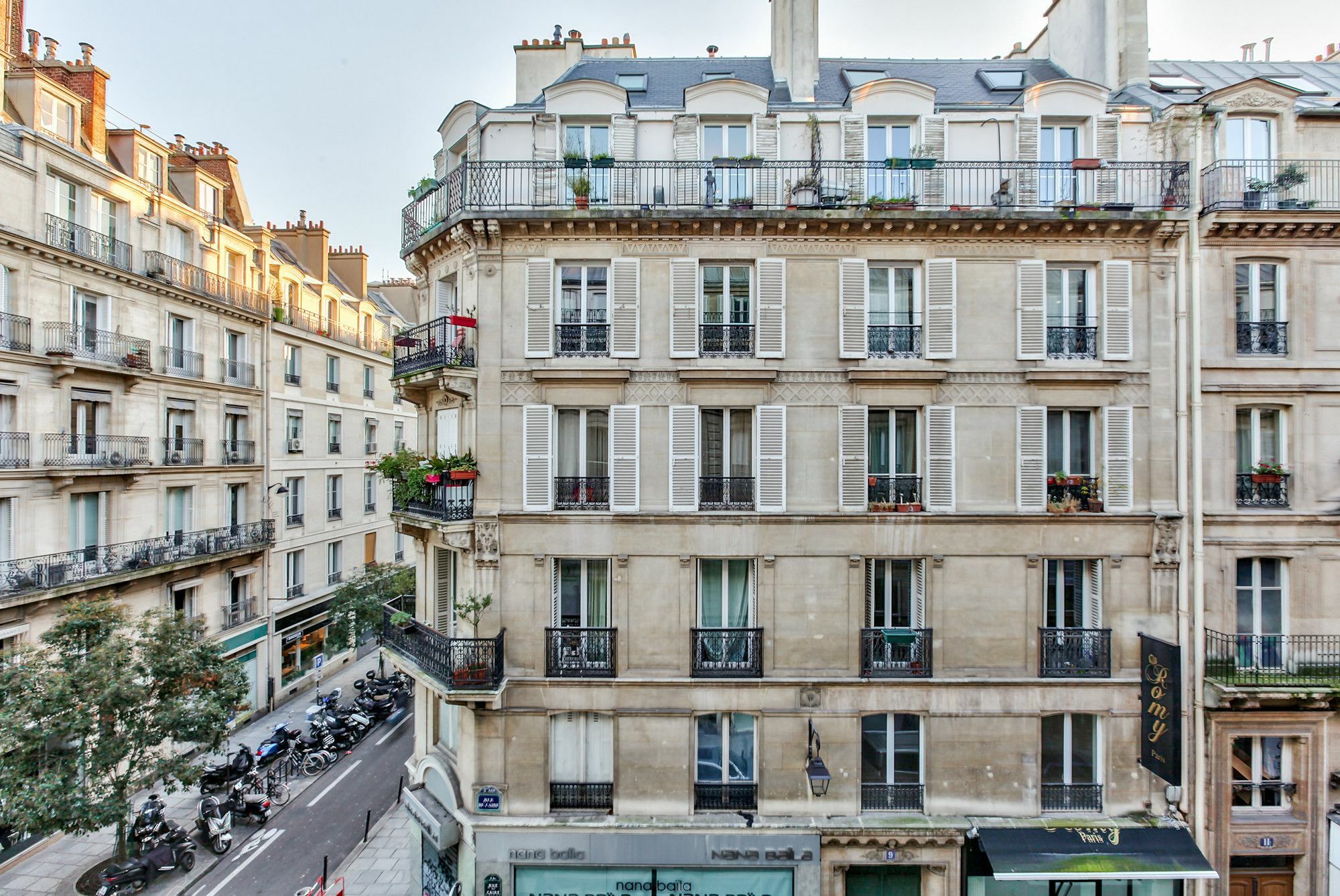 18 Luxury Parisien Montorgueil 2 Apartment Paris