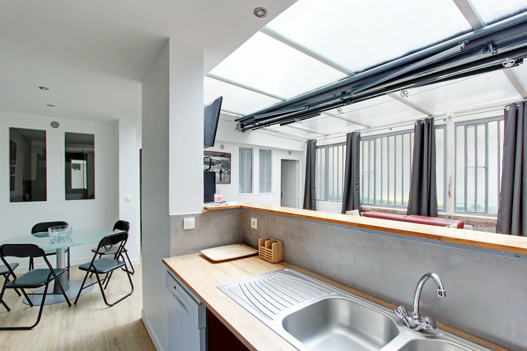 Pick A Flat - Le Marais / Republique Apartment *