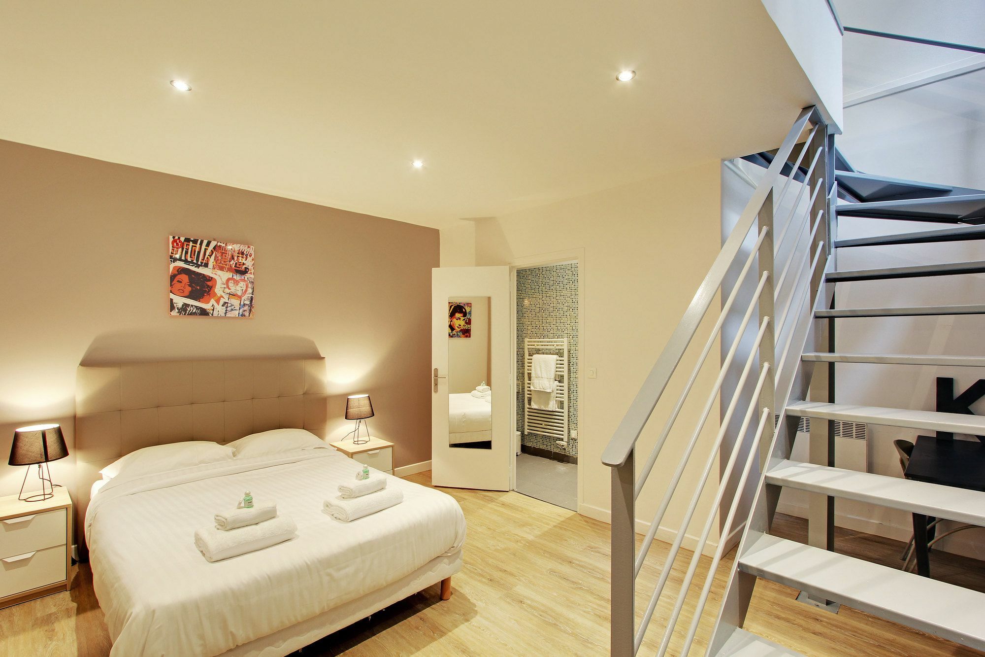 Pick A Flat - Le Marais / Republique Apartment *