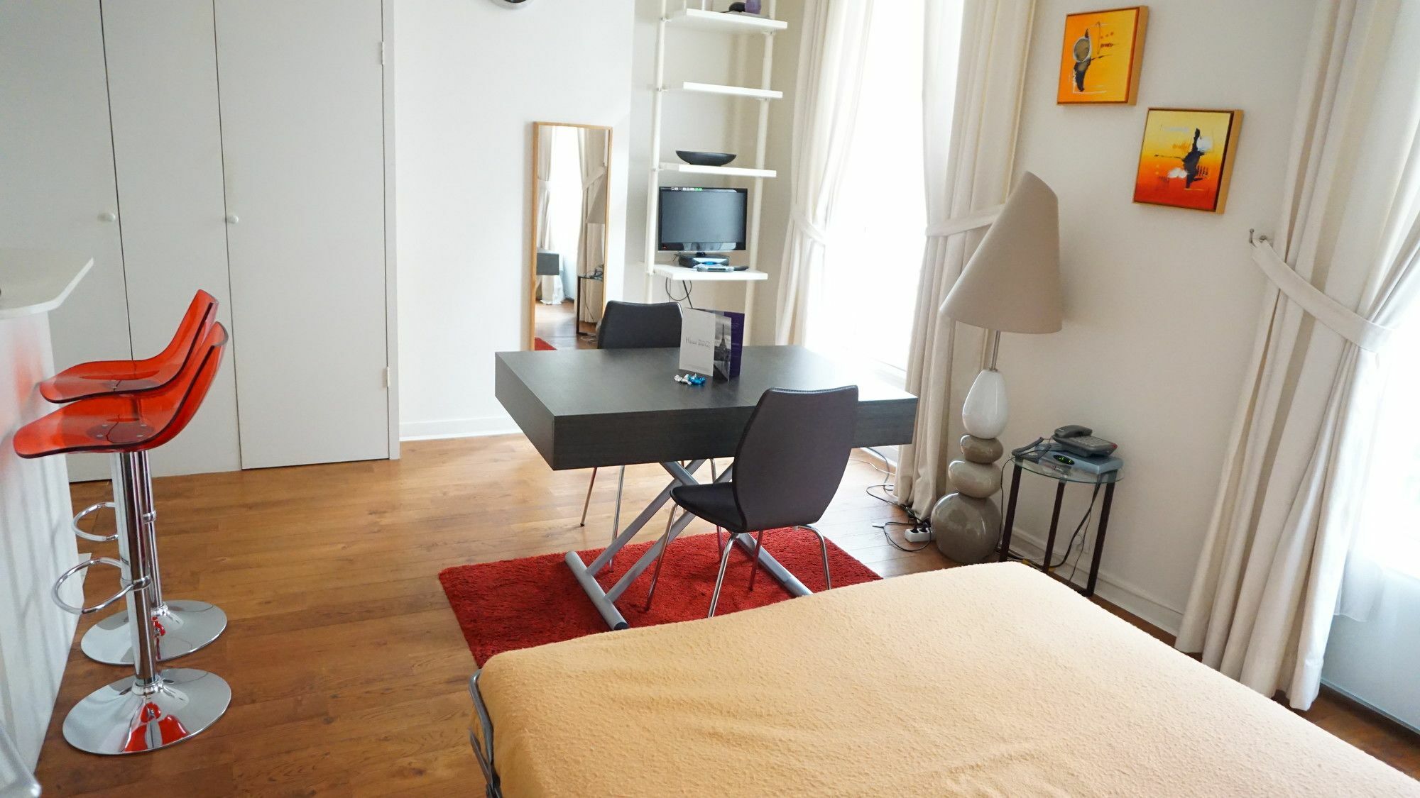 Apartment Place Des Vosges - - 3 Paris