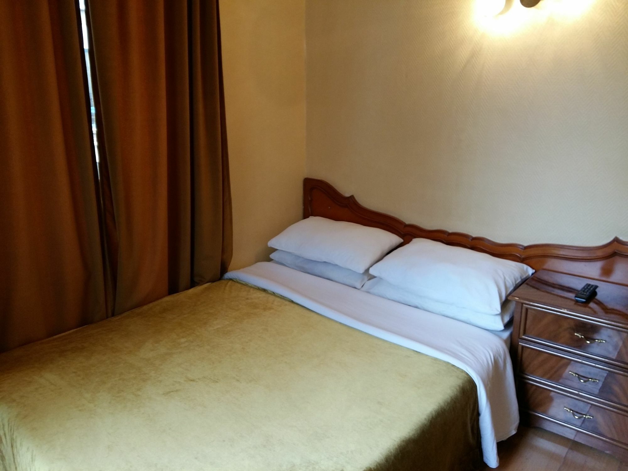 Hotel Du Metro Paris