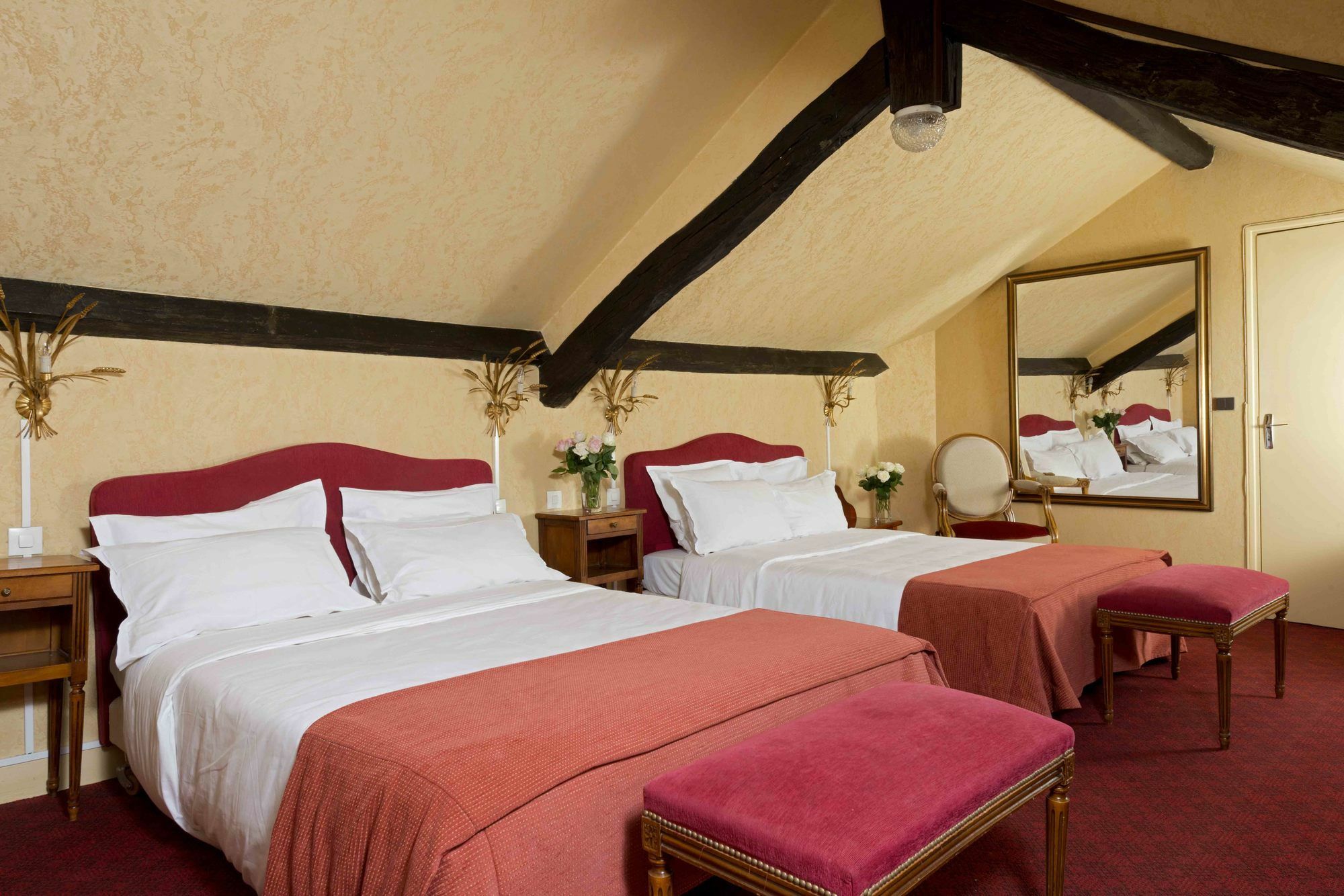 Hotel Courcelles Mederic