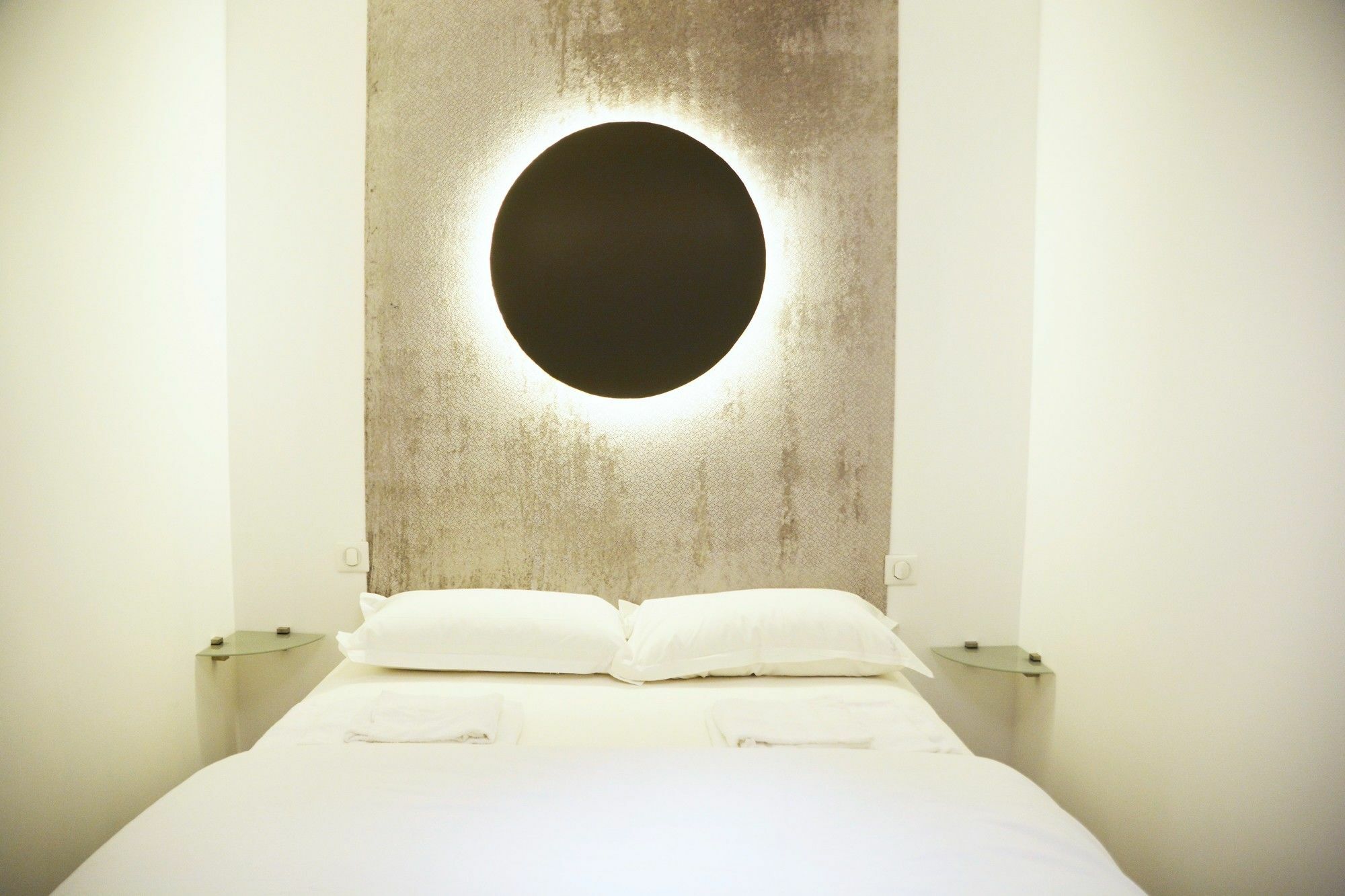 Modern Elegant In The Heart Of Paris