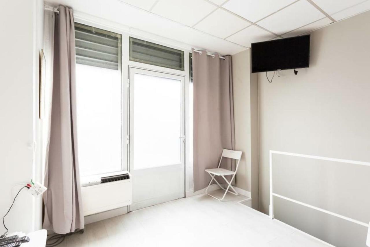 Apartment Small Is Beautiful Ideally Located Sleeps 4