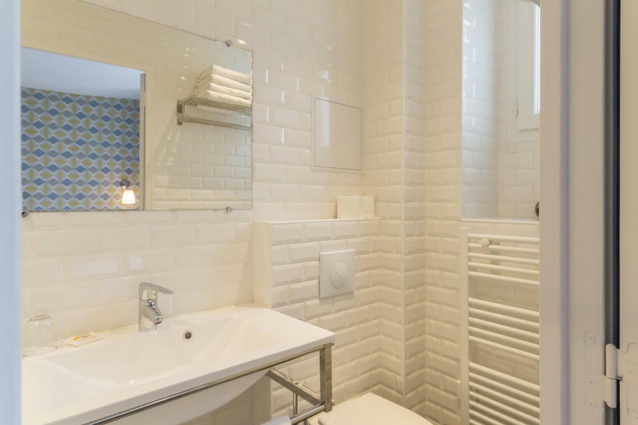 Les Toits De Bed & Breakfast Paris