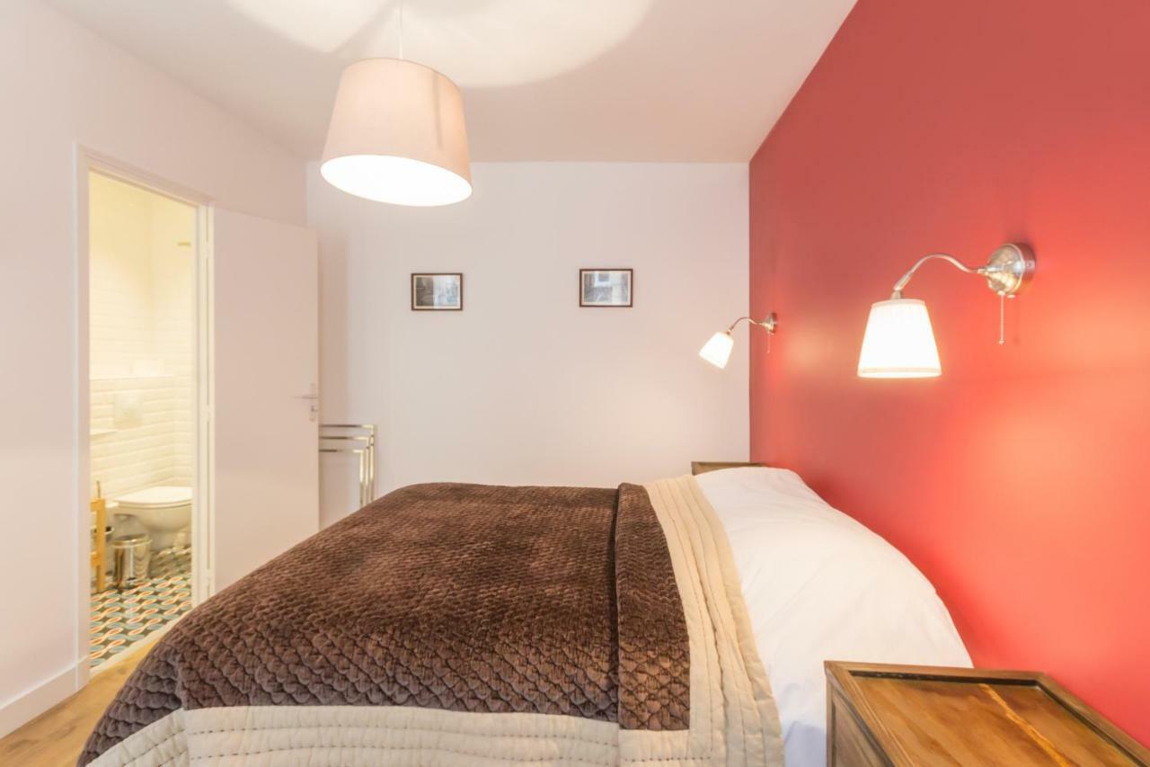 Les Toits De Bed & Breakfast *