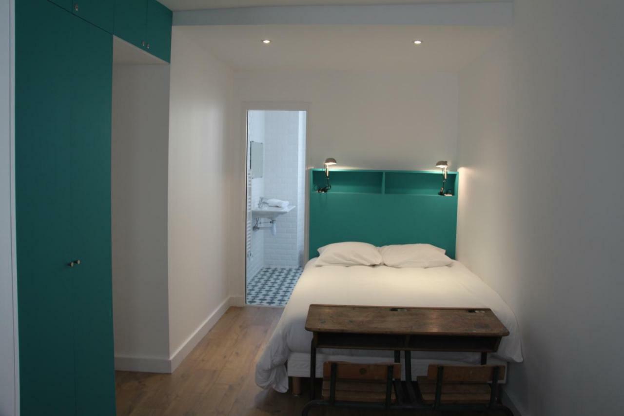 Les Toits De Bed & Breakfast *