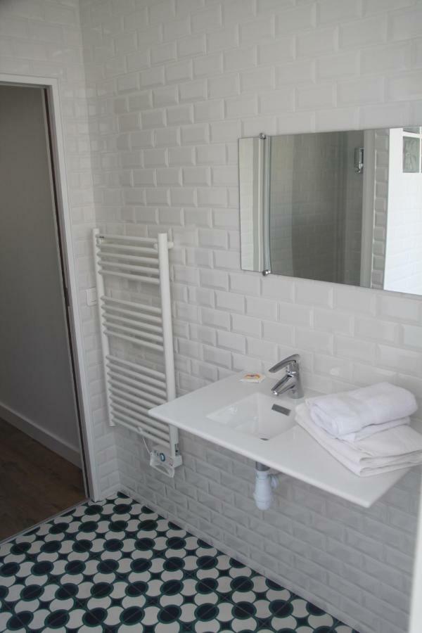 Les Toits De Bed & Breakfast Paris