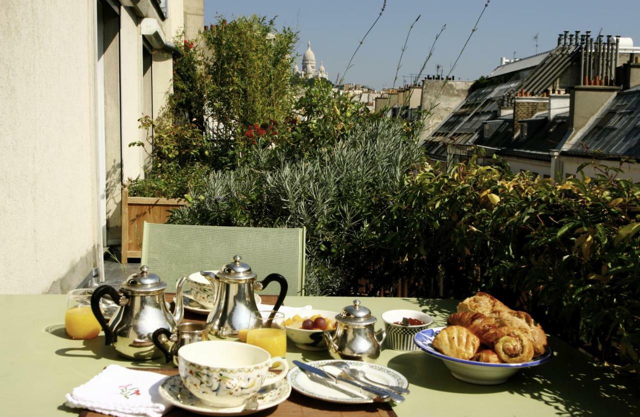Couette-café Cote Montmartre Paris
