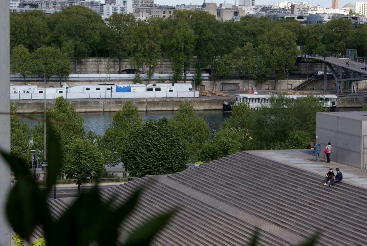 Seine Front / Lib. F.mitterrand