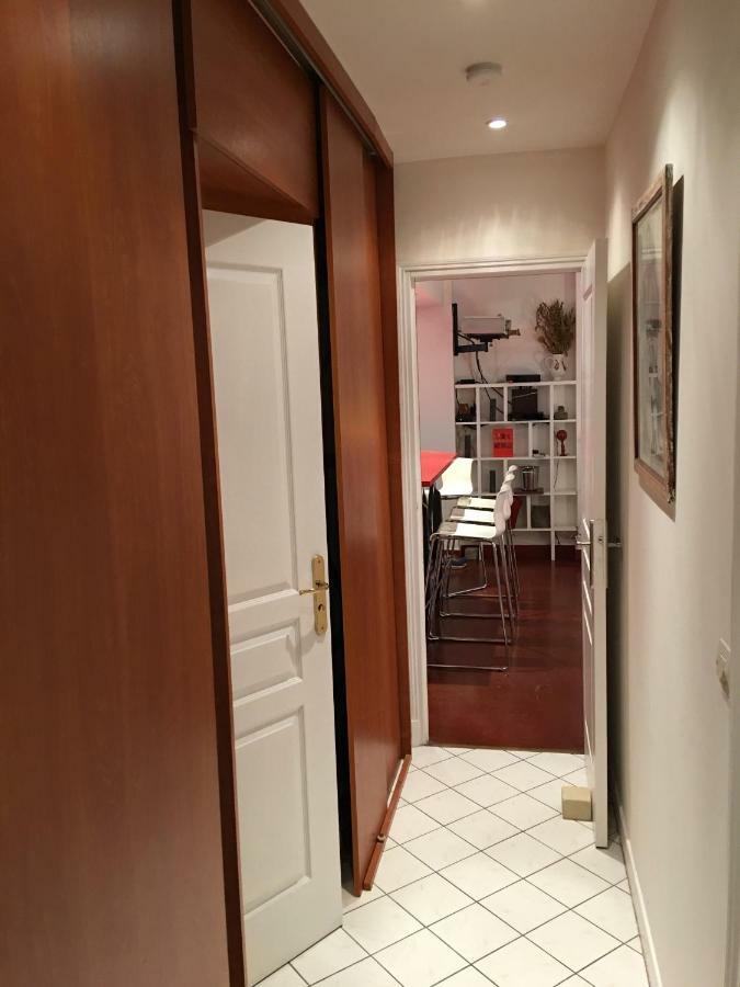 Red Flat Apartment Paris