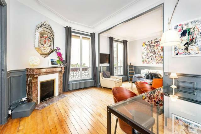 Large & Bright Apartment, Paris, Montmartre-opera, Picturesque Rue Des Martyrs *