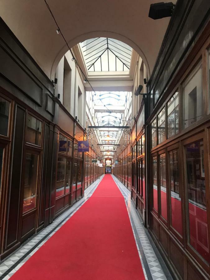 Quartier Montorgueil, Voie Pietonne, Dans Un Immeuble Du Xveme Apartment