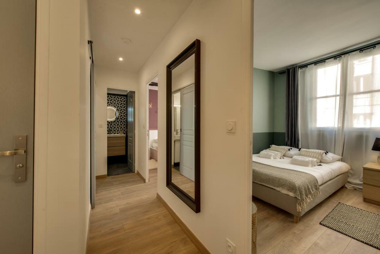 Beautiful Triplex In The Center Of *