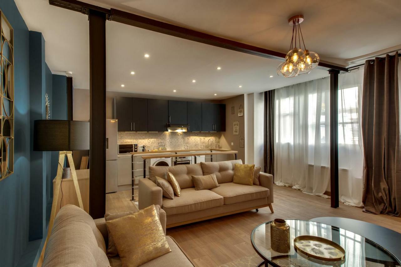 Beautiful Triplex In The Center Of Paris