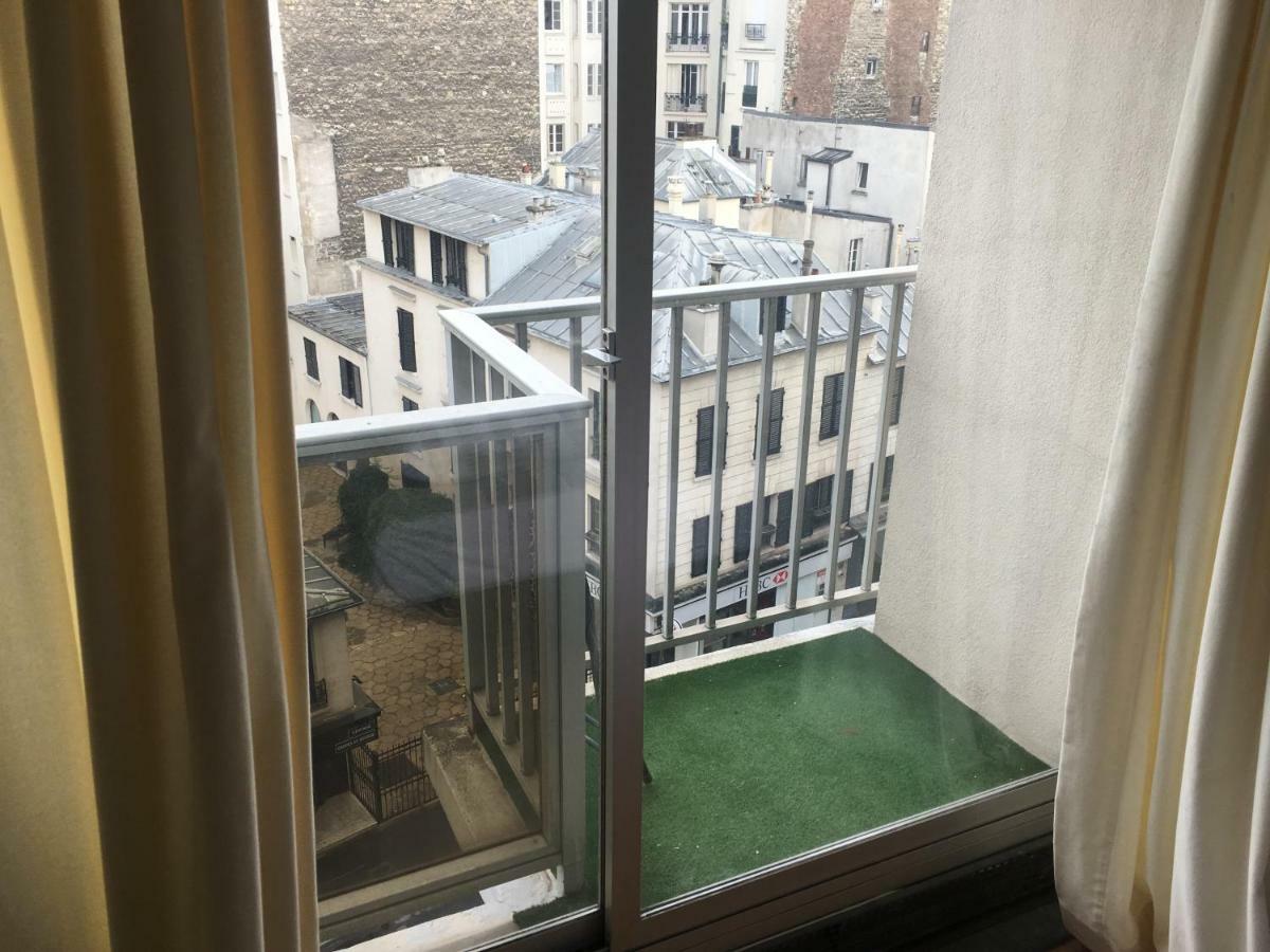 Rue De La Pompe * Paris